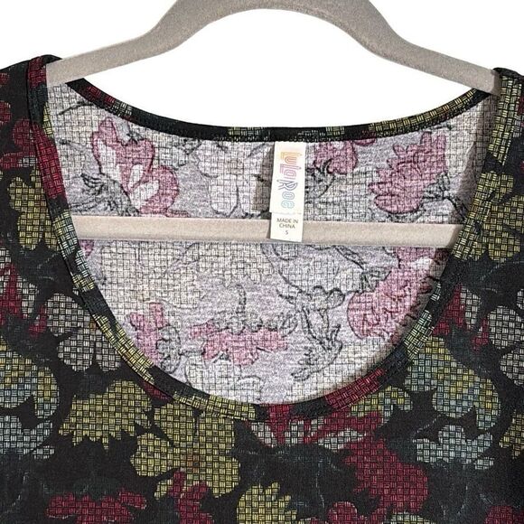 LuLaRoe Perfect T print swing shape half sleeve side vent tunic tee S - Picture 4 of 10